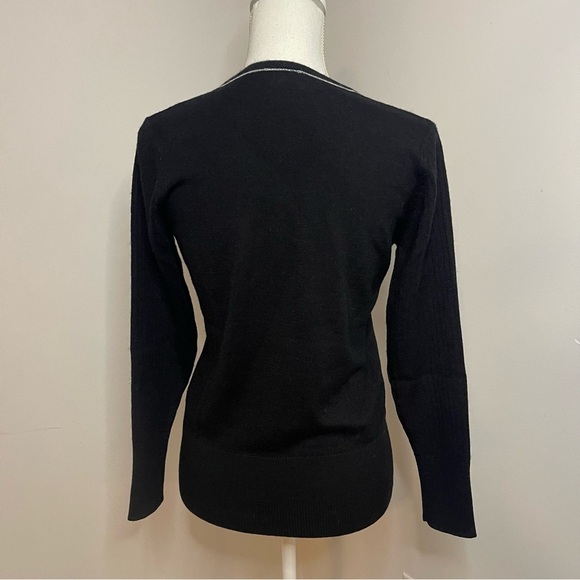 Nike Golf Wool Blend V-neck Sweater - Picture 4 of 9